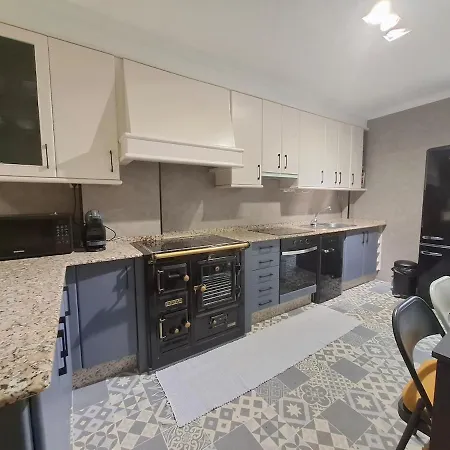 Сasa de vacaciones O Enxido - Vive Dentro De La Muralla De Ribadavia