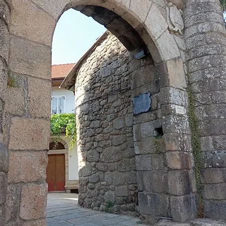 O Enxido - Vive Dentro De La Muralla De * Ribadavia